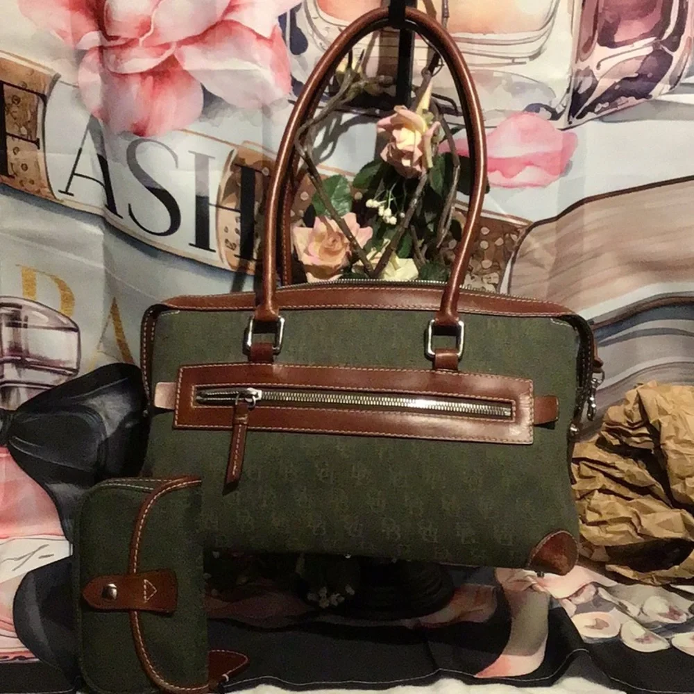 Dooney & Bourke Double Pocket Tote Green Signature Print Anniversary